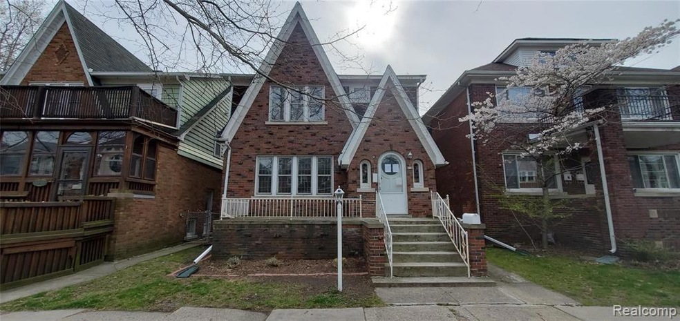 873 Beaconsfield Ave unit 75, Grosse Pointe Park, MI 48230 - photo 1