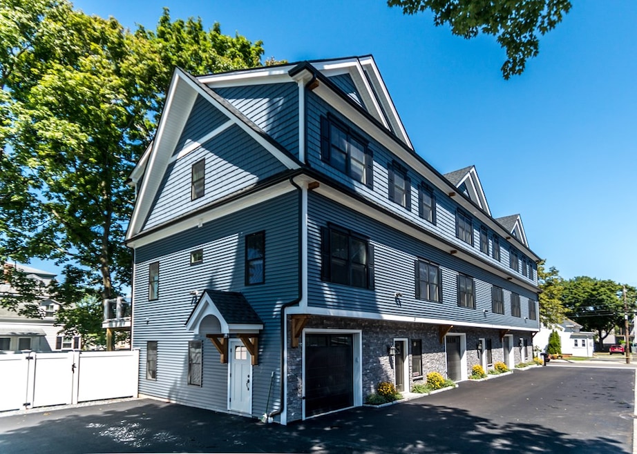 65 Cherry St unit 3, Waltham, MA 02453 - photo 1