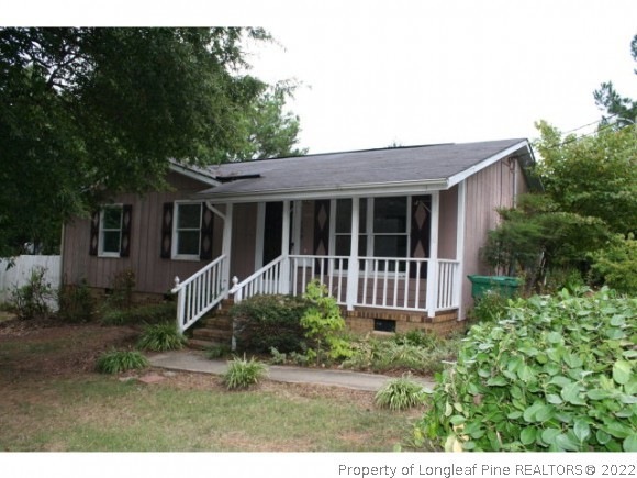 720 Carver Ave, Siler City, NC 27344 - photo 1