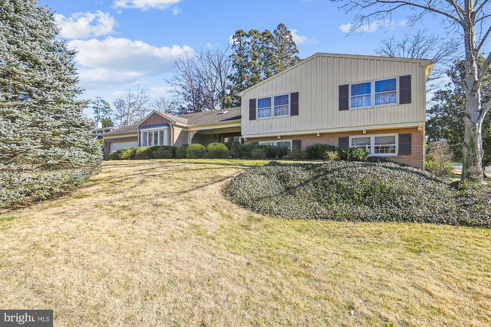 Sold $1,165,000 • Co-Listing Agent