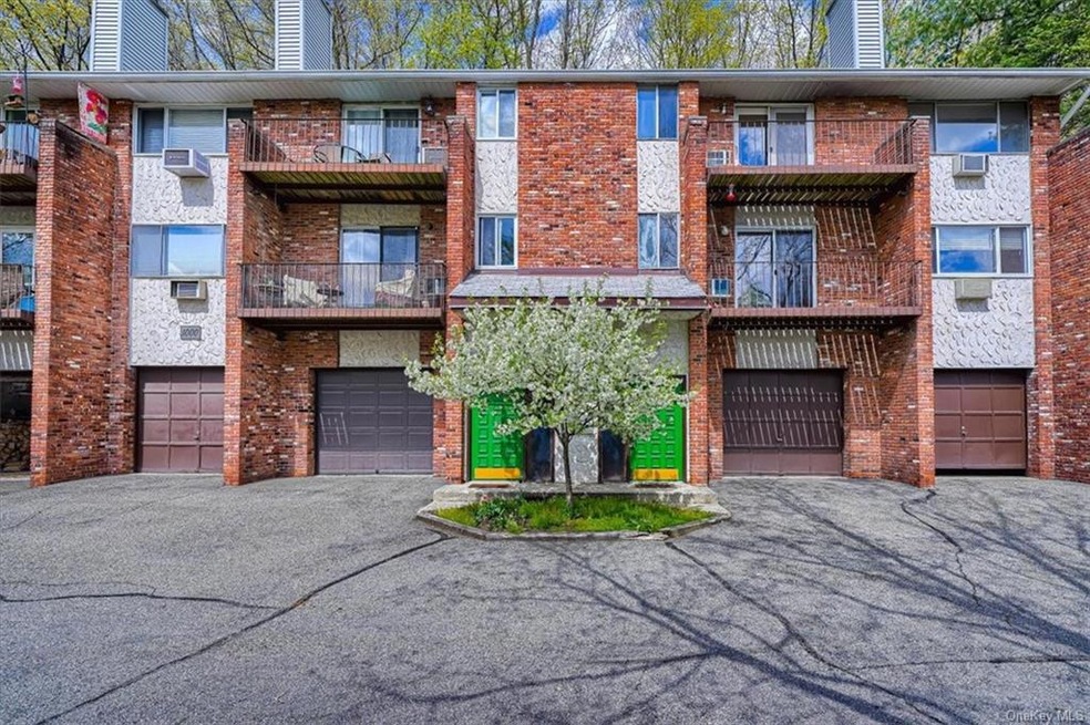 1008 Parkview Dr, Southfields, NY 10975 - photo 1