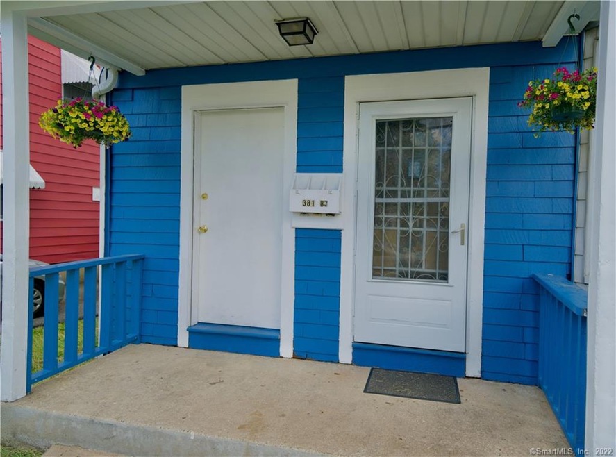 381 Hillside Ave unit 383, Hartford, CT 06106 - photo 1