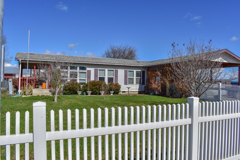 6205 Crestfields Road - Yakima, WA 98903