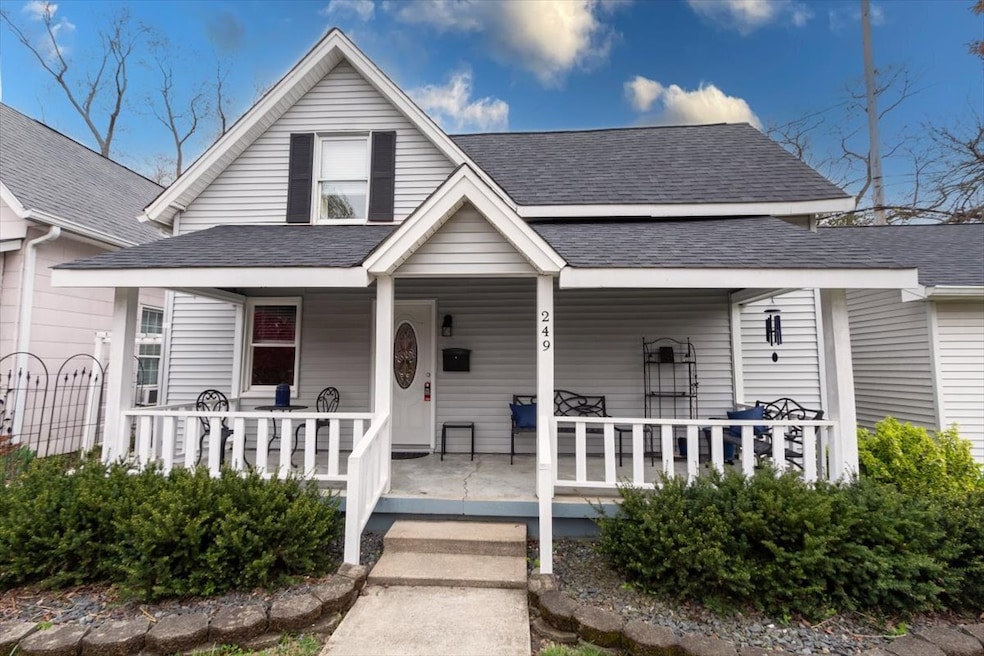 249 N Jackson St, Franklin, IN 46131 - photo 1