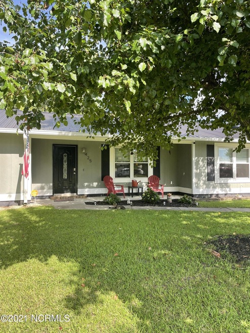 425 Palmetto Ct, Jacksonville, NC 28546 - photo 1