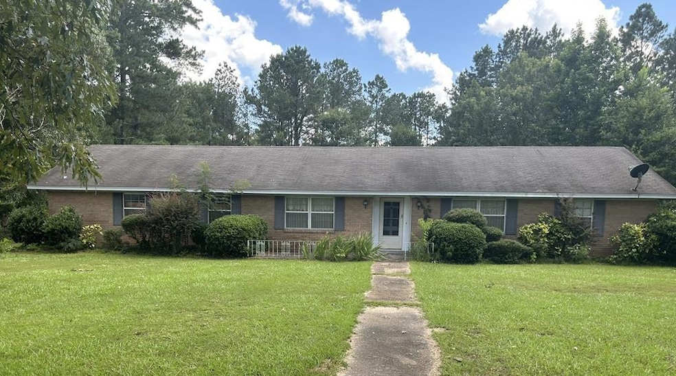 5219 Simpson Highway 28 W, Magee, MS 39111 - photo 1