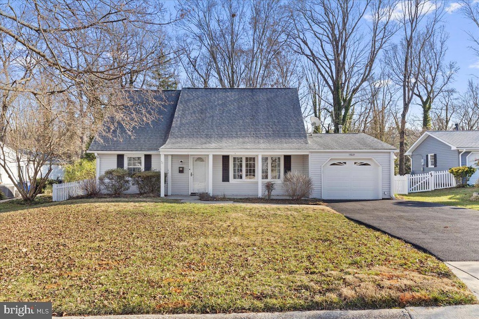 13021 Victoria Heights Dr, Bowie, MD 20715 - photo 1