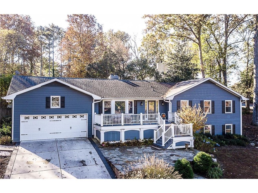 Beautiful Indian Hills home on HUGE corner lot!