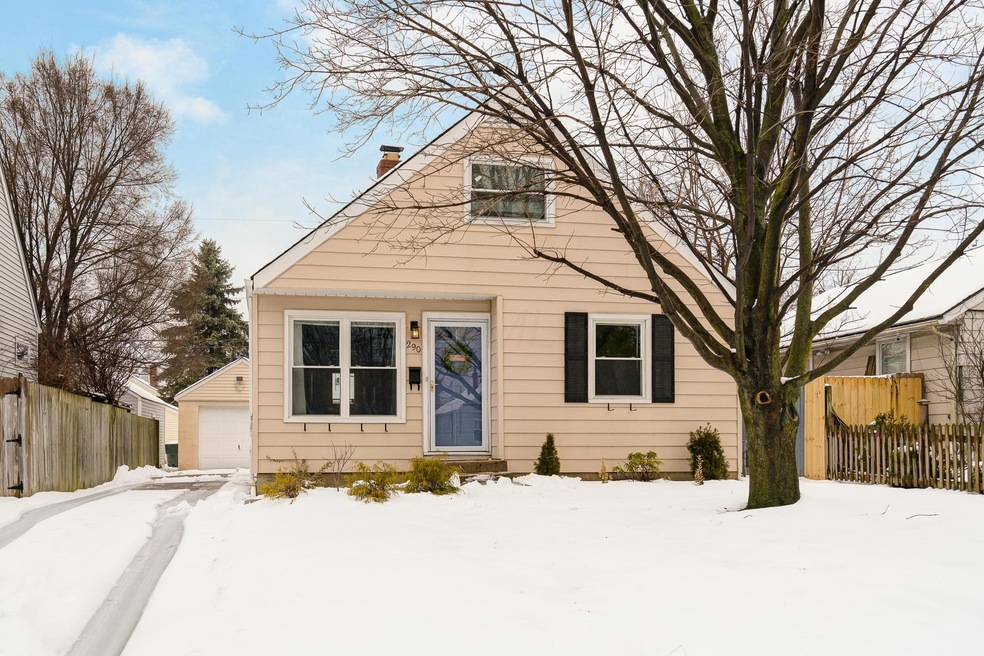 290 E Royal Forest Blvd, Columbus, OH 43214 - photo 1