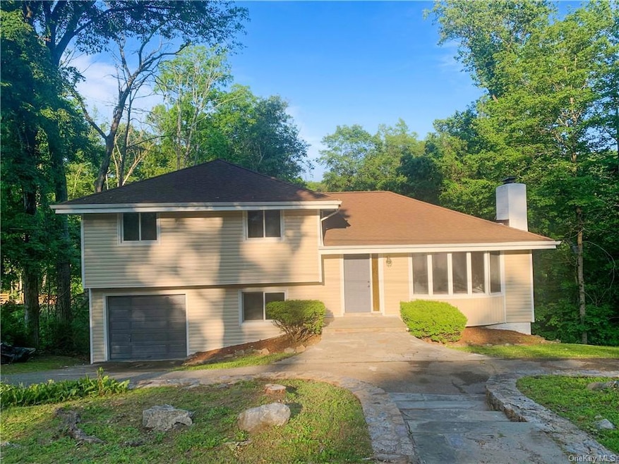 9 River Pkwy, Briarcliff Manor, NY 10510 - photo 1