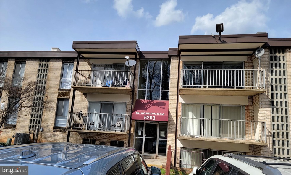 5203 Newton St unit 203, Bladensburg, MD 20710 - photo 1