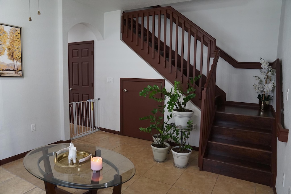 3024 NW 30th Way unit 3024, Oakland Park, FL 33311 - photo 1