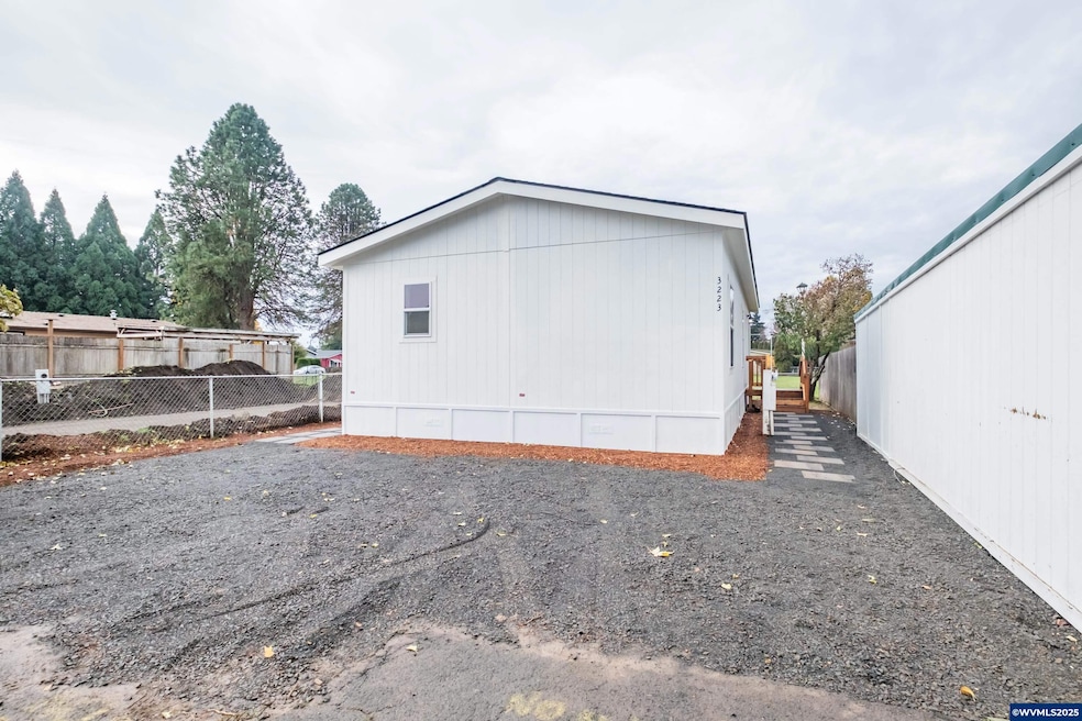 3223 Comber Ct NE, Salem, OR 97305 - photo 1