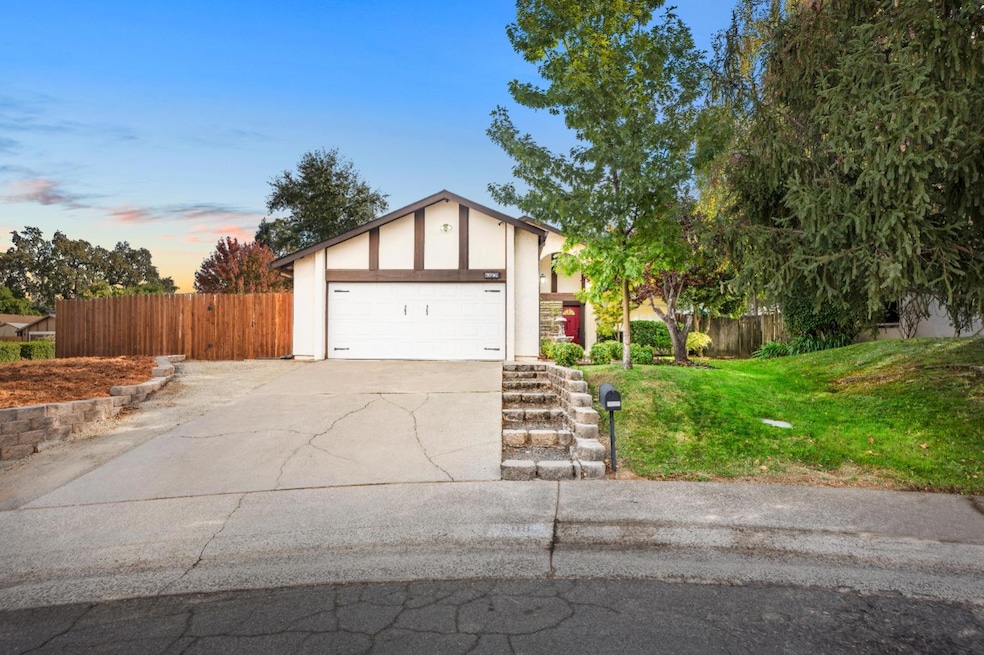 Sold $583,000 • Co-Listing Agent