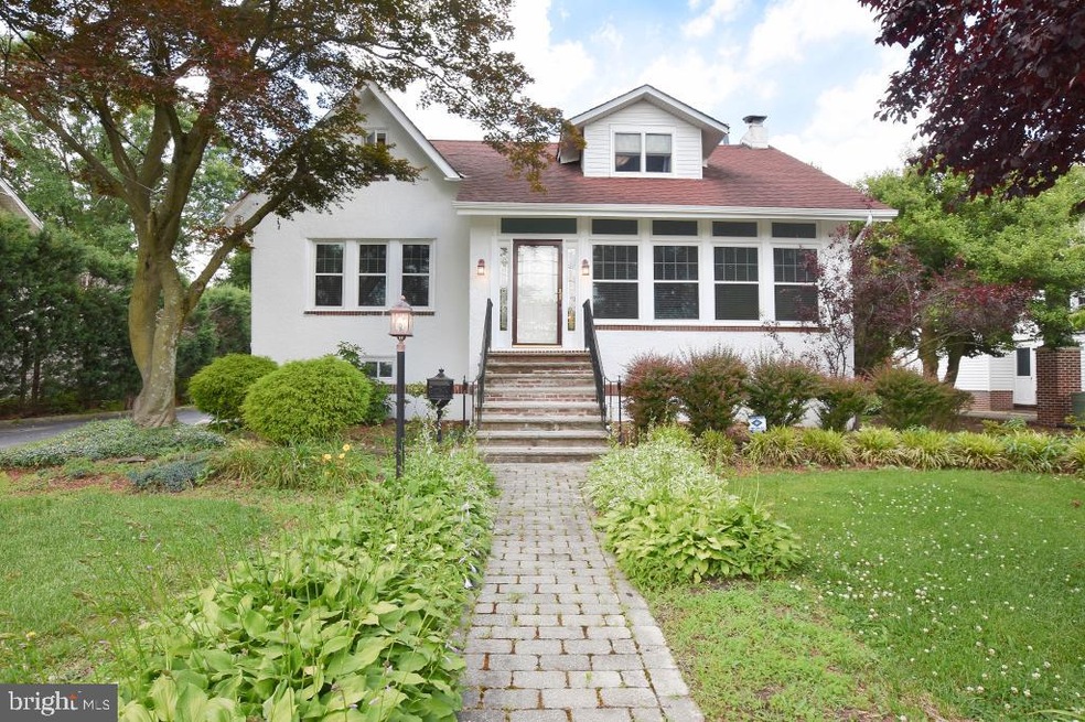 210 W Browning Rd, Collingswood, NJ 08108 - photo 1