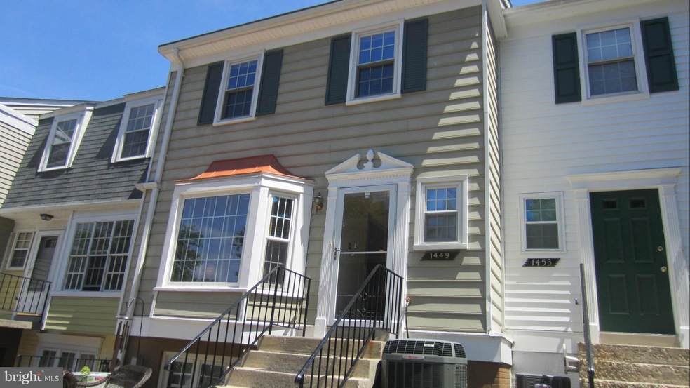 1449 Chatham Ct, Crofton, MD 21114 - photo 1