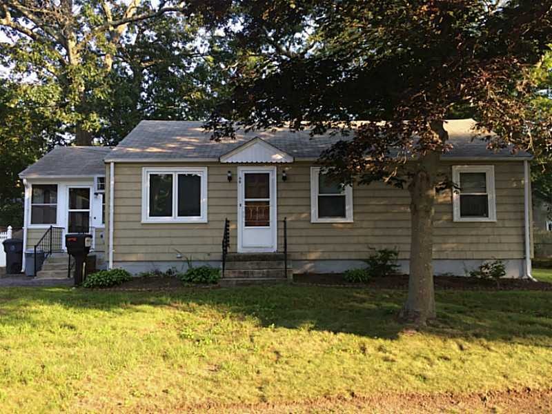 48 Wayne St, Warwick, RI 02889 - photo 1