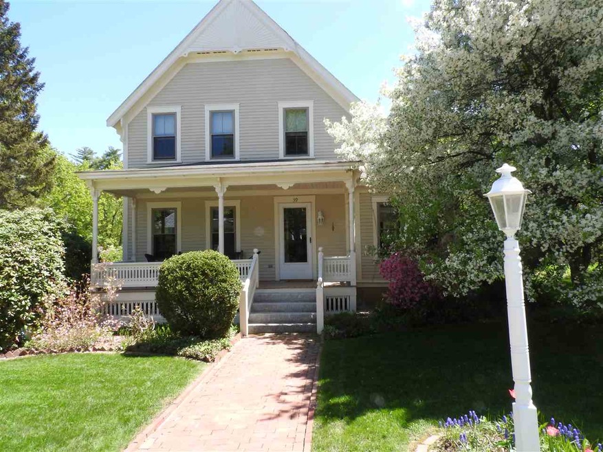 39 School St, Contoocook, NH 03229 - photo 1