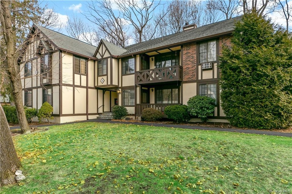 36 Foxwood Dr Unit 6, Pleasantville, NY 10570 For Sale