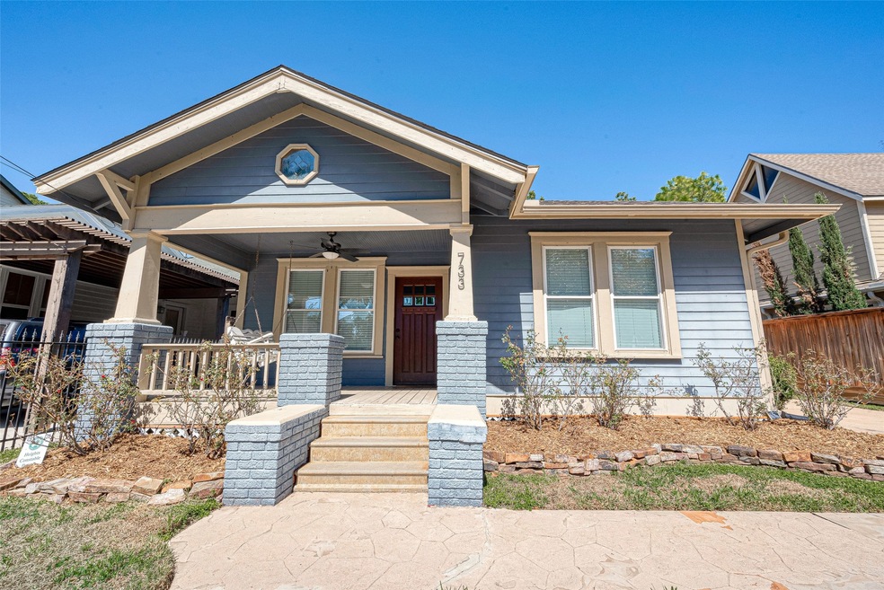 733 E 18th St, Houston, TX 77008 - photo 1