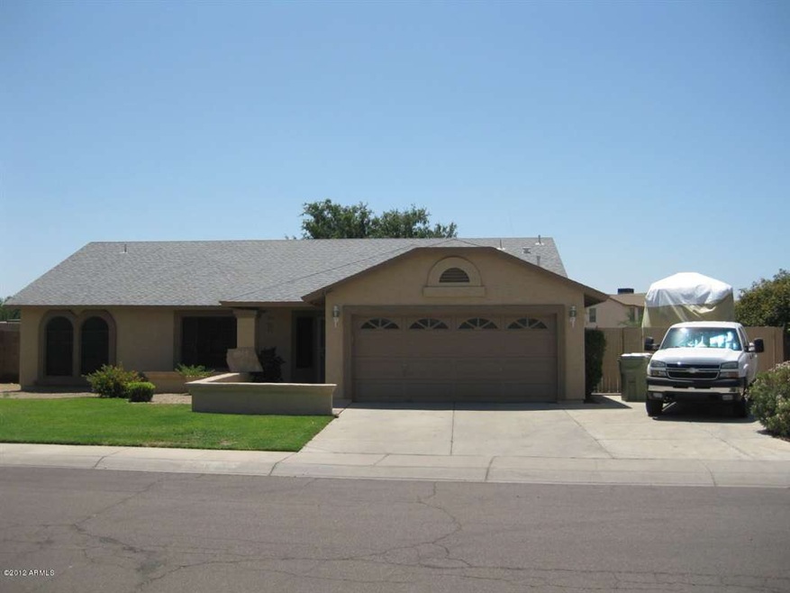 Front of House Showing RV Gate
