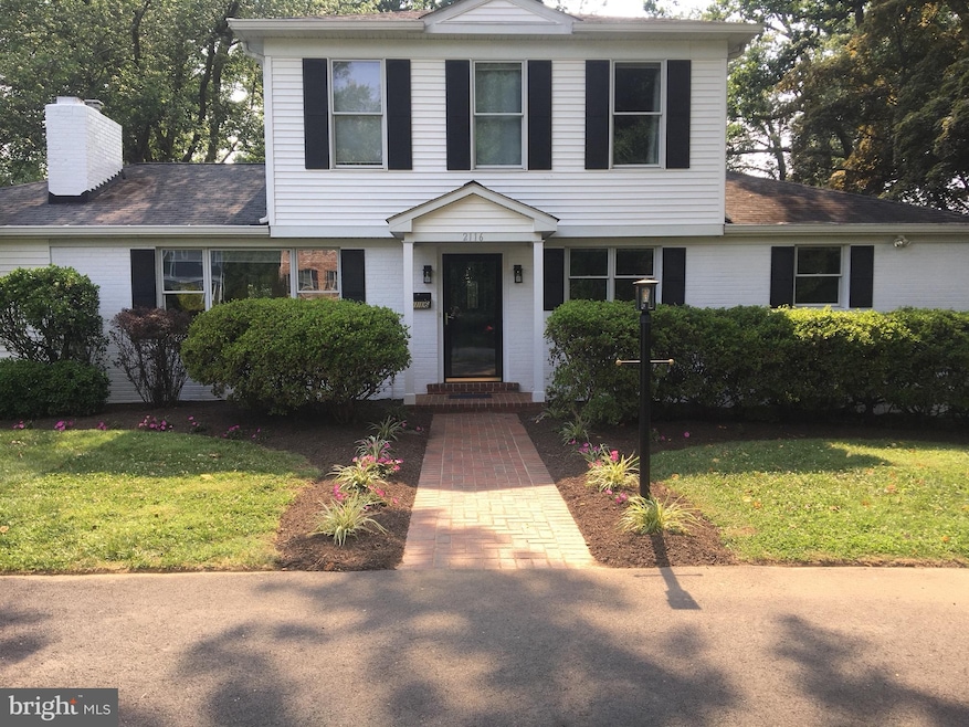 2116 Reynolds St, Falls Church, VA 22043 - photo 1