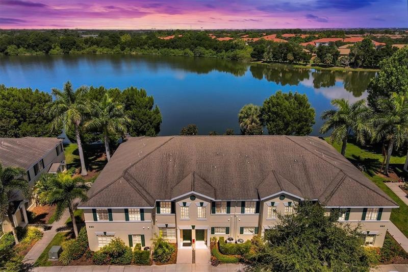 Gorgeous Lake Views