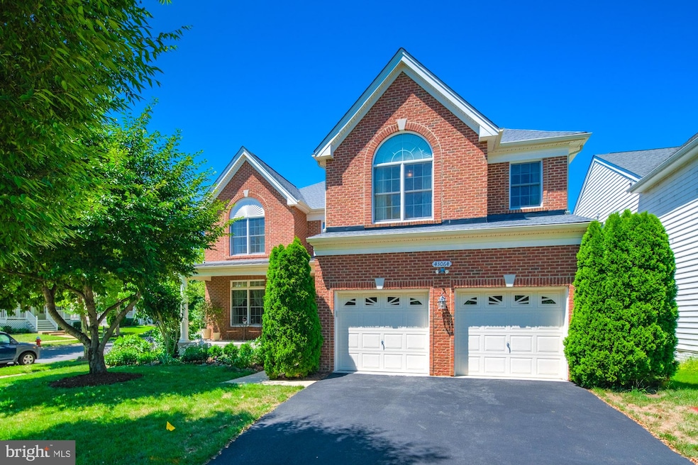 43064 Hallmark St, Chantilly, VA 20152 - photo 1