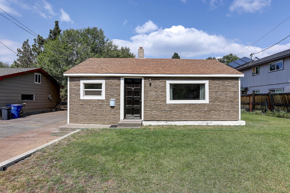 434 NE Dekalb Ave, Bend, OR 97701 - photo 1