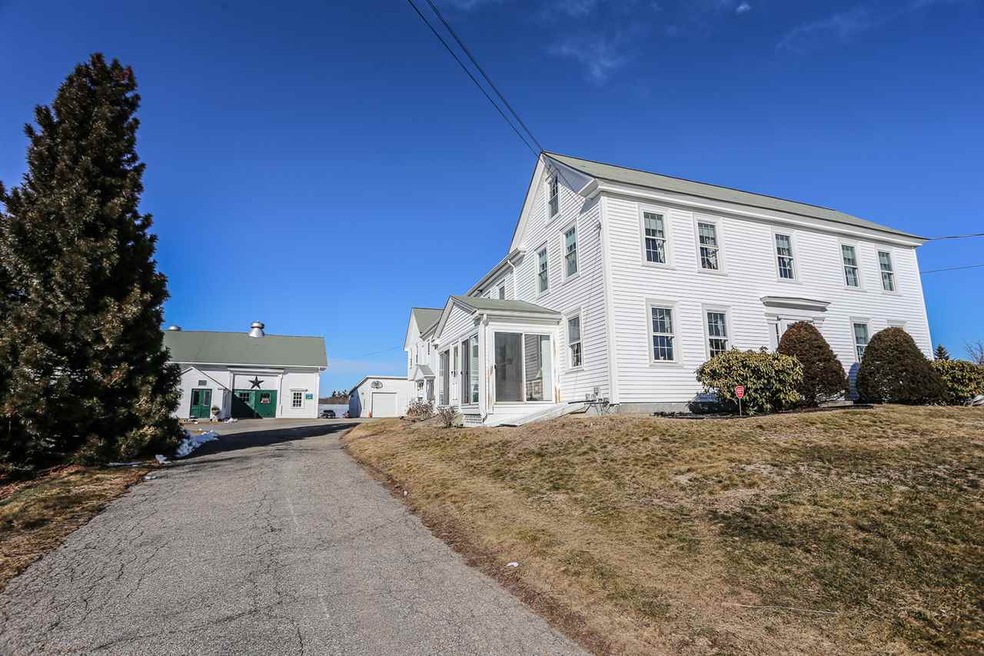 82 Newton Rd, Plaistow, NH 03865 - photo 1