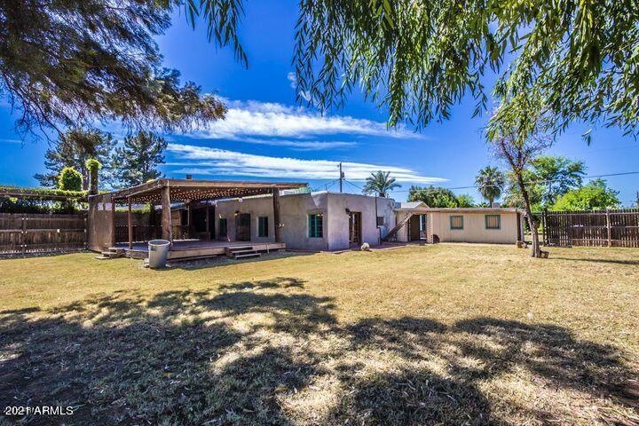 2542 N 28th