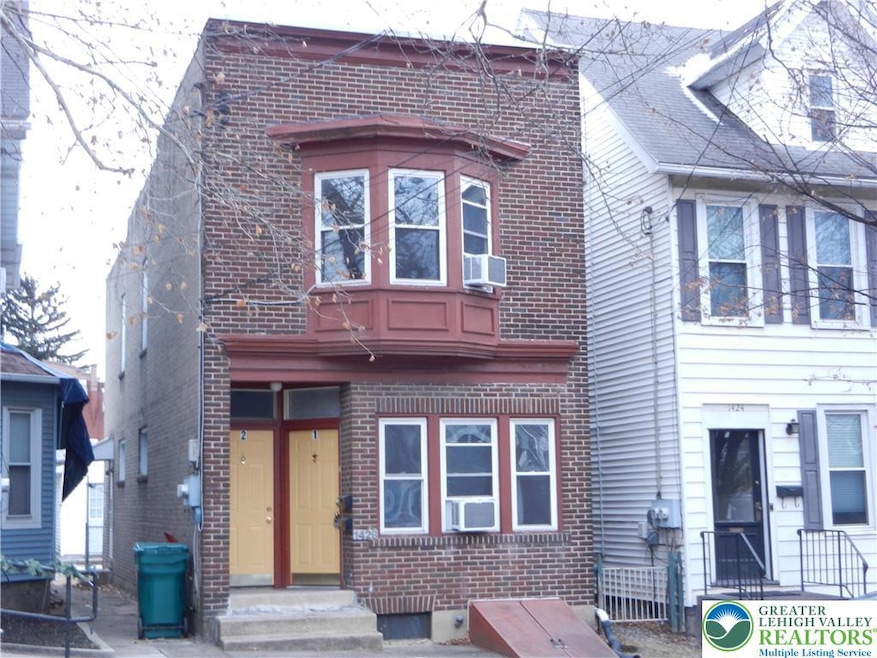 1428 Center St unit 1, Bethlehem, PA 18018 - photo 1