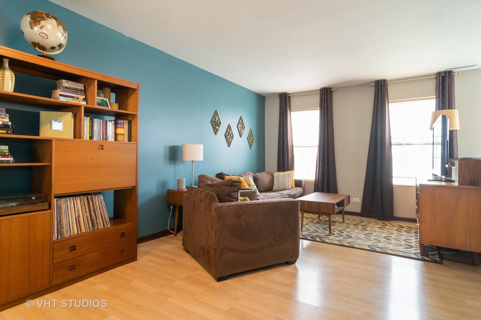 708 Hidden Creek Ln unit 414, North Aurora, IL 60542 - photo 1