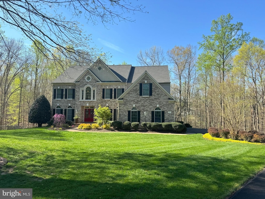 8192 Cottage Rose Ct, Fairfax Station, VA 22039 - photo 1