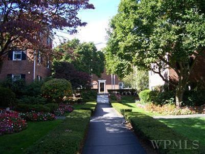 1825 Palmer Ave unit 3F, Larchmont, NY 10538 - photo 1