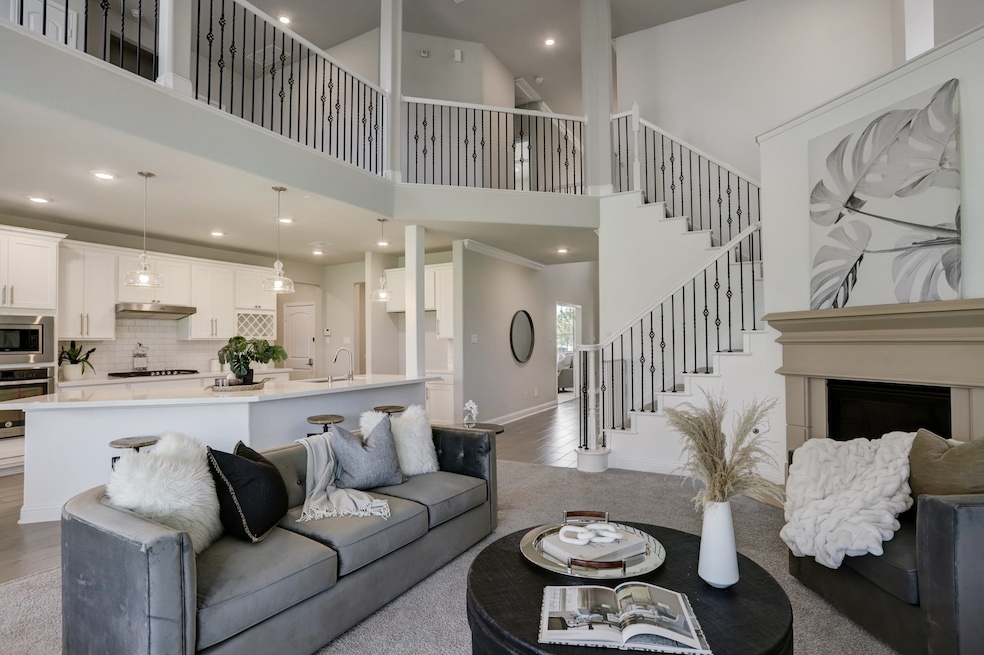 This open and inclusive design enables individuals to enjoy close proximity with the freedom to engage in their own activities, resulting in a harmonious and engaging living experience.