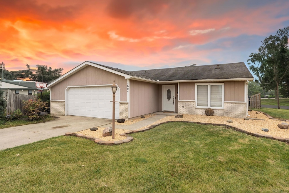 1604 Romane Ct, Fort Wayne, IN 46808 - photo 1