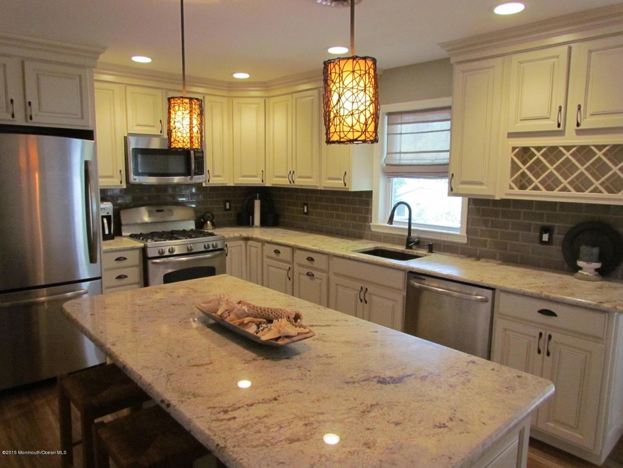 22 Peach Blossom Ln, Middletown, NJ 07748 - photo 1