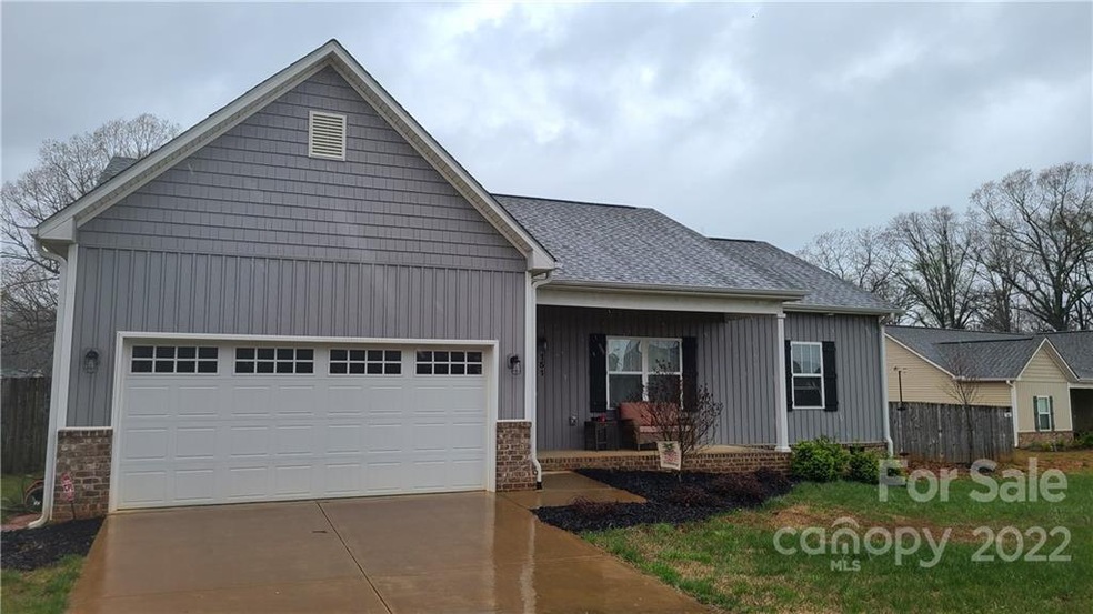 151 Skyuka Rd, Statesville, NC 28677 - photo 1