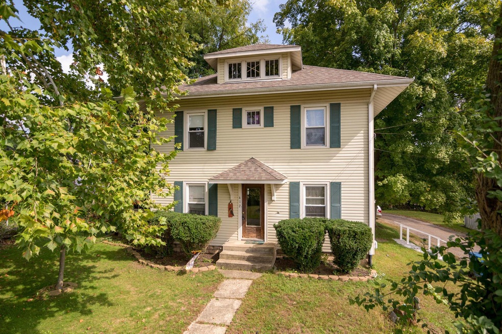 412 S Cedar St, Danville, OH 43014 - photo 1