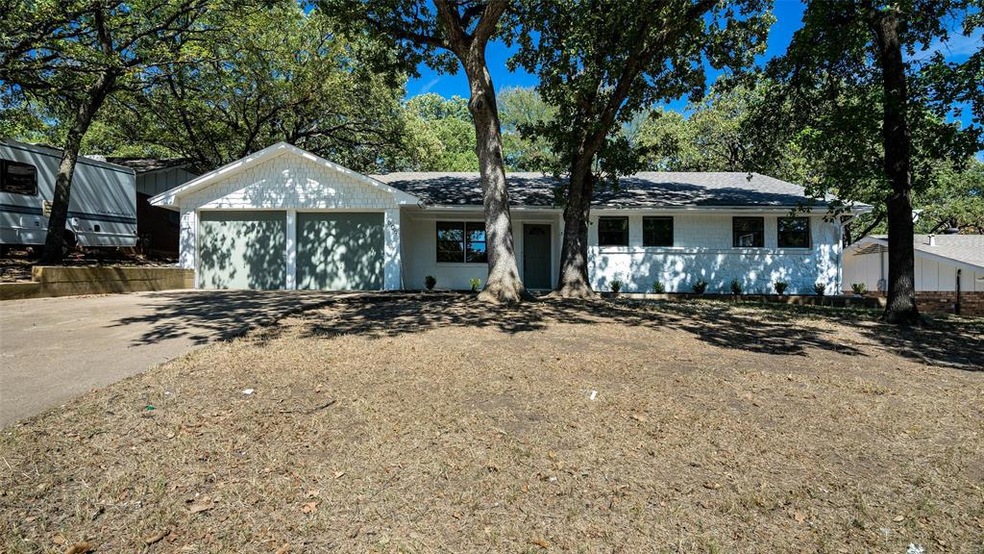 609 Rankin Dr, Bedford, TX 76022 - photo 1