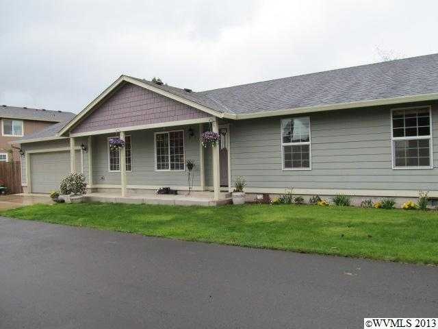 1051 Fabry Rd SE, Salem, OR 97306 - photo 1