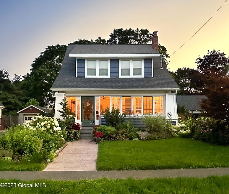 23 Oakwood Place, Delmar, NY 12054 - photo 1