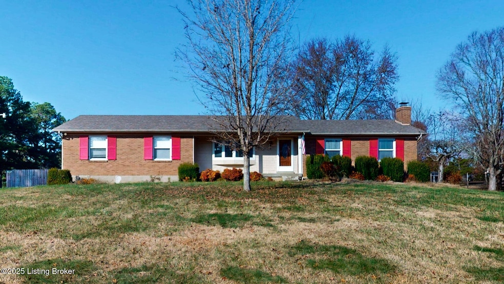 254 Oakridge Ct, Mount Washington, KY 40047 - photo 1