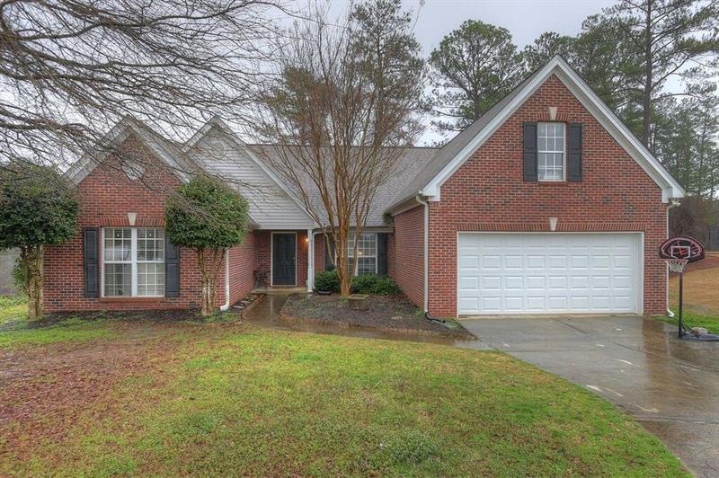 1358 Barrett Bluff Cir, Lawrenceville, GA 30045 - photo 1