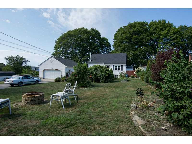 3 Marshall Ln, Middletown, RI 02842 - photo 1