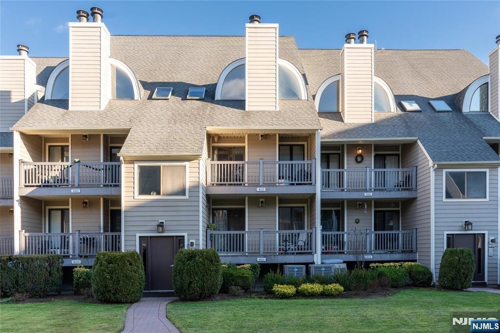 411 River Renaissance unit A11, East Rutherford, NJ 07073 - photo 1