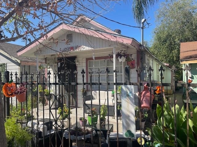 3206 Flores Ave unit 2, Laredo, TX 78040 - photo 1