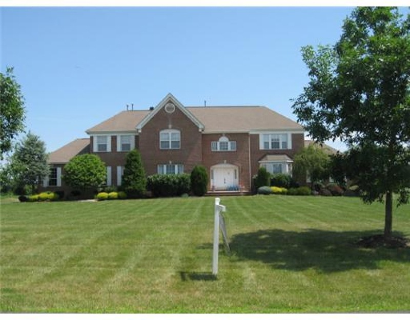 46 Peoples Line Rd, Somerset, NJ 08873 - photo 1