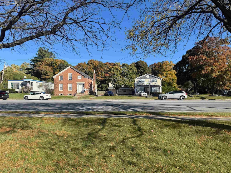 938 Shelburne Rd, South Burlington, VT 05403 - photo 1